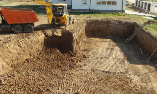Рытье котлованов под фундамент в Нальчике – цена от 2635 руб. за м3 | 2Землекопа-Нль