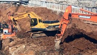 Разработка котлована экскаватором под фундамент в Нальчике — цена от 2635 руб. | 2Землекопа-Нль